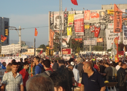 Auf dem Taksim Platz