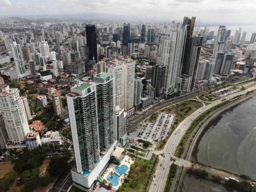 Die-Recherchen-der-Panama-Papers-basieren-auf-einem-Datenleck-bei-der-panamaischen-Anwaltskanzlei-Mossack-Fonseca-die-ihr-Hauptsitz-in-Panama-City-hat