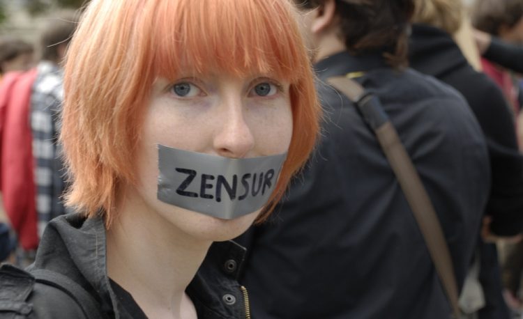 Protest gegen Internetzensur auf einer Demonstration im Jahr 2009.