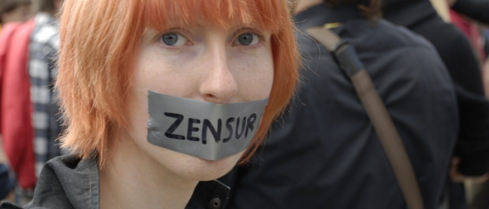 Protest gegen Internetzensur auf einer Demonstration im Jahr 2009.