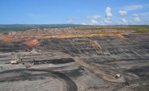 Steinkohle Tagebau in El Cerrejón (Kolumbien), einem der dem größten Bergwerk Lateinamerikas