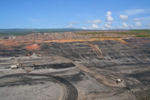 Steinkohle Tagebau in El Cerrejón (Kolumbien), einem der dem größten Bergwerk Lateinamerikas
