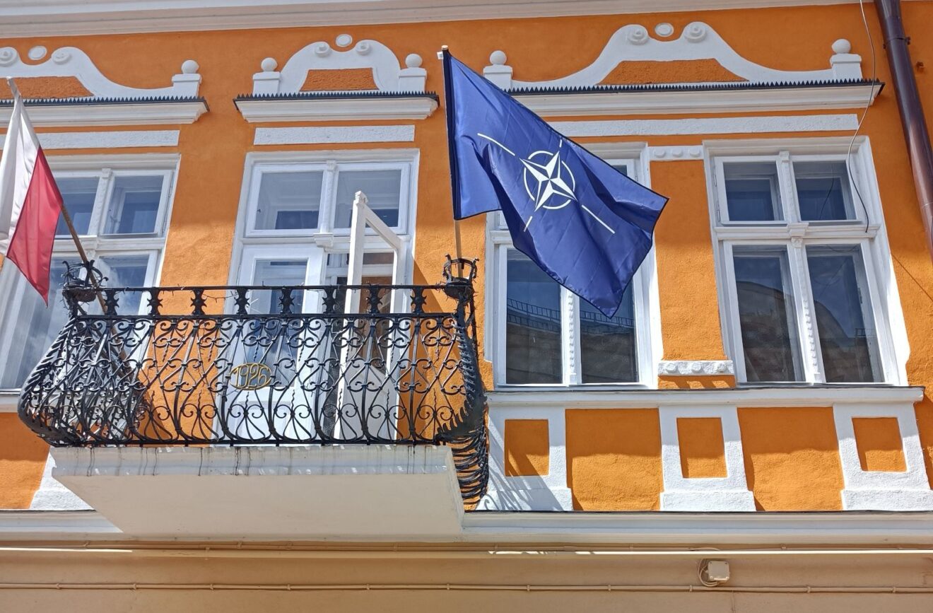 Die NATO spielt mit falscher Flagge
