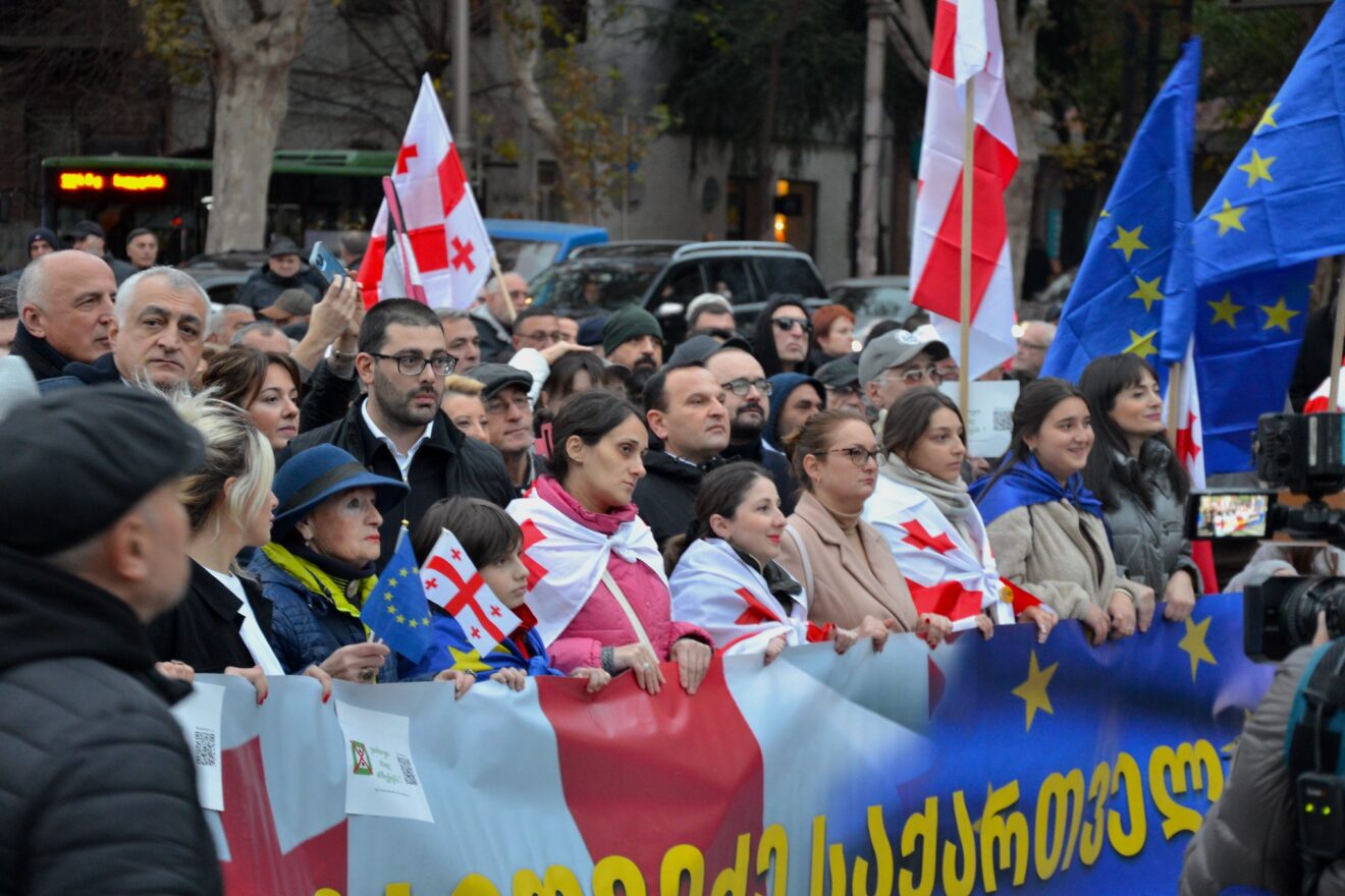 Euro-atlantische Integration durch die Destabilisierung von Moldau und Georgien